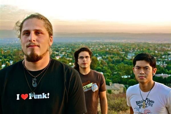 Saint Rocke : Live Music Venue Hermosa Beach (Date 03 28 12 Showroom 0)